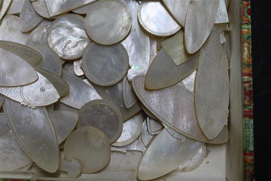 A quantity of mother of pearl counters